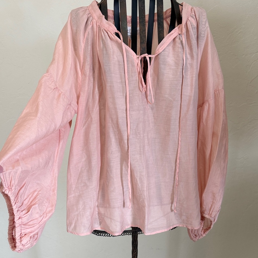 Velvet by Graham & Spencer Light Pink Blouse